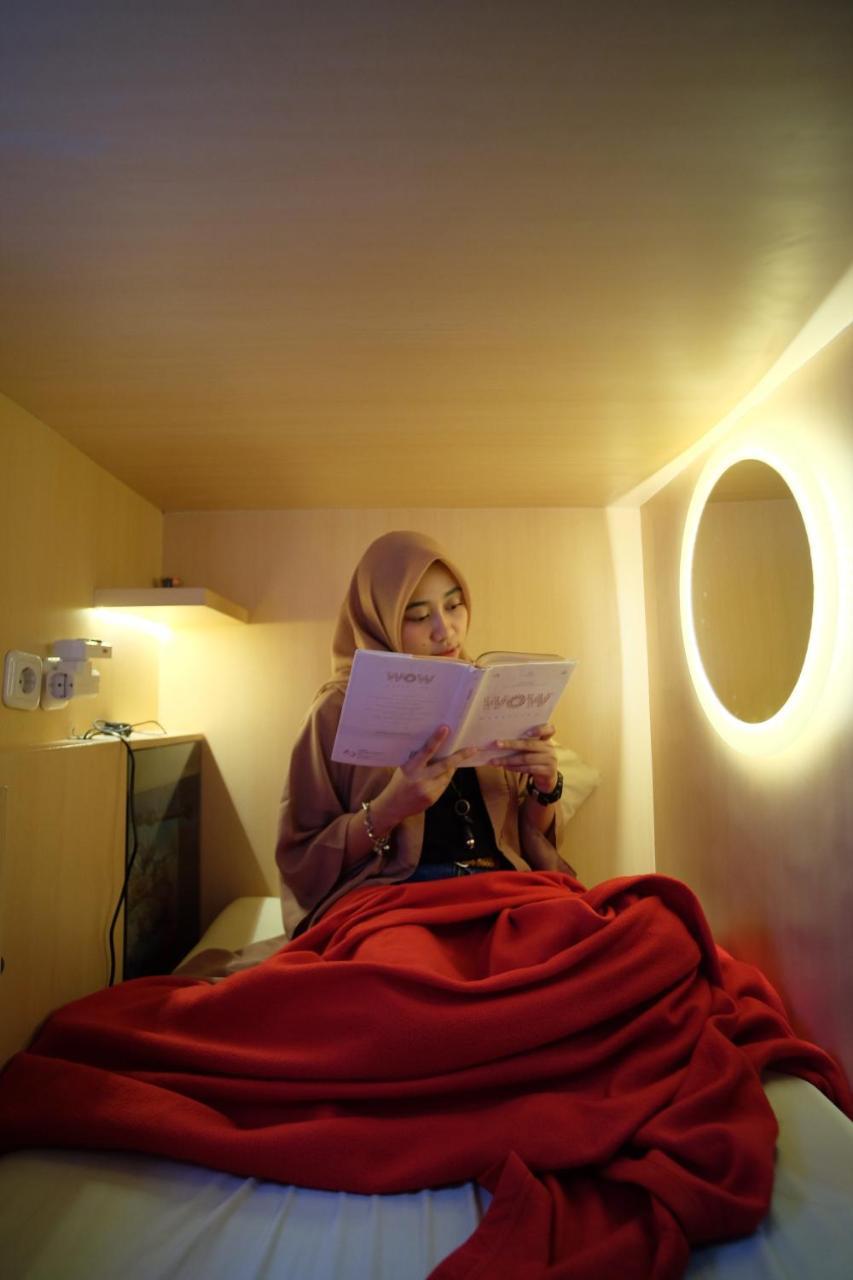 Inap At Capsule Hostel Bandung Extérieur photo